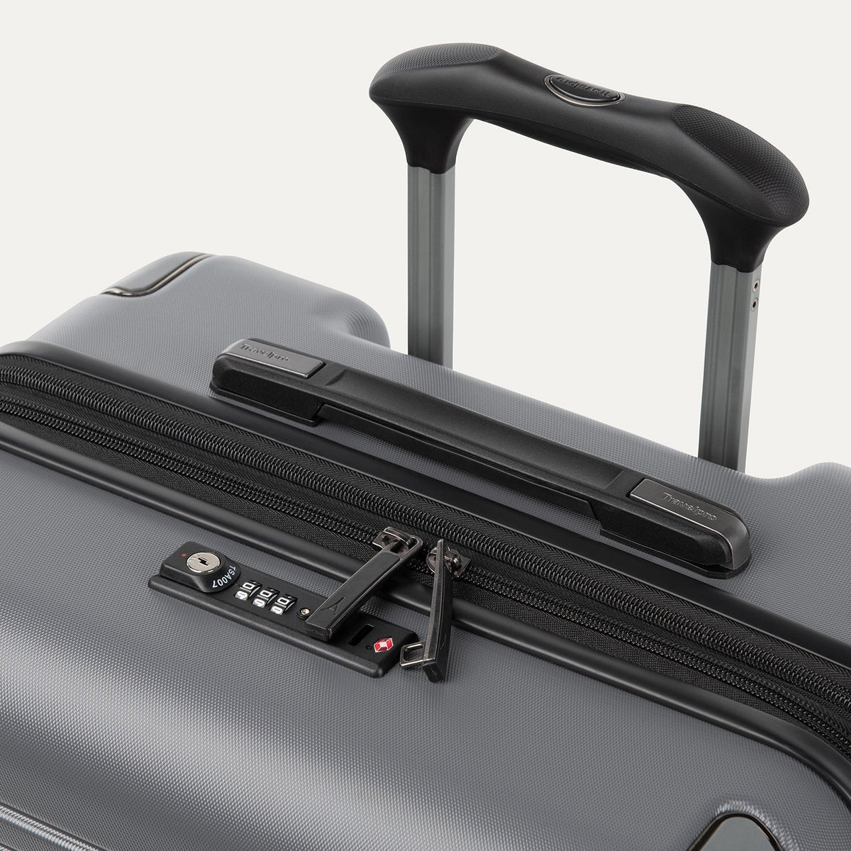 Roundtrip® Medium Check-in Expandable Spinner