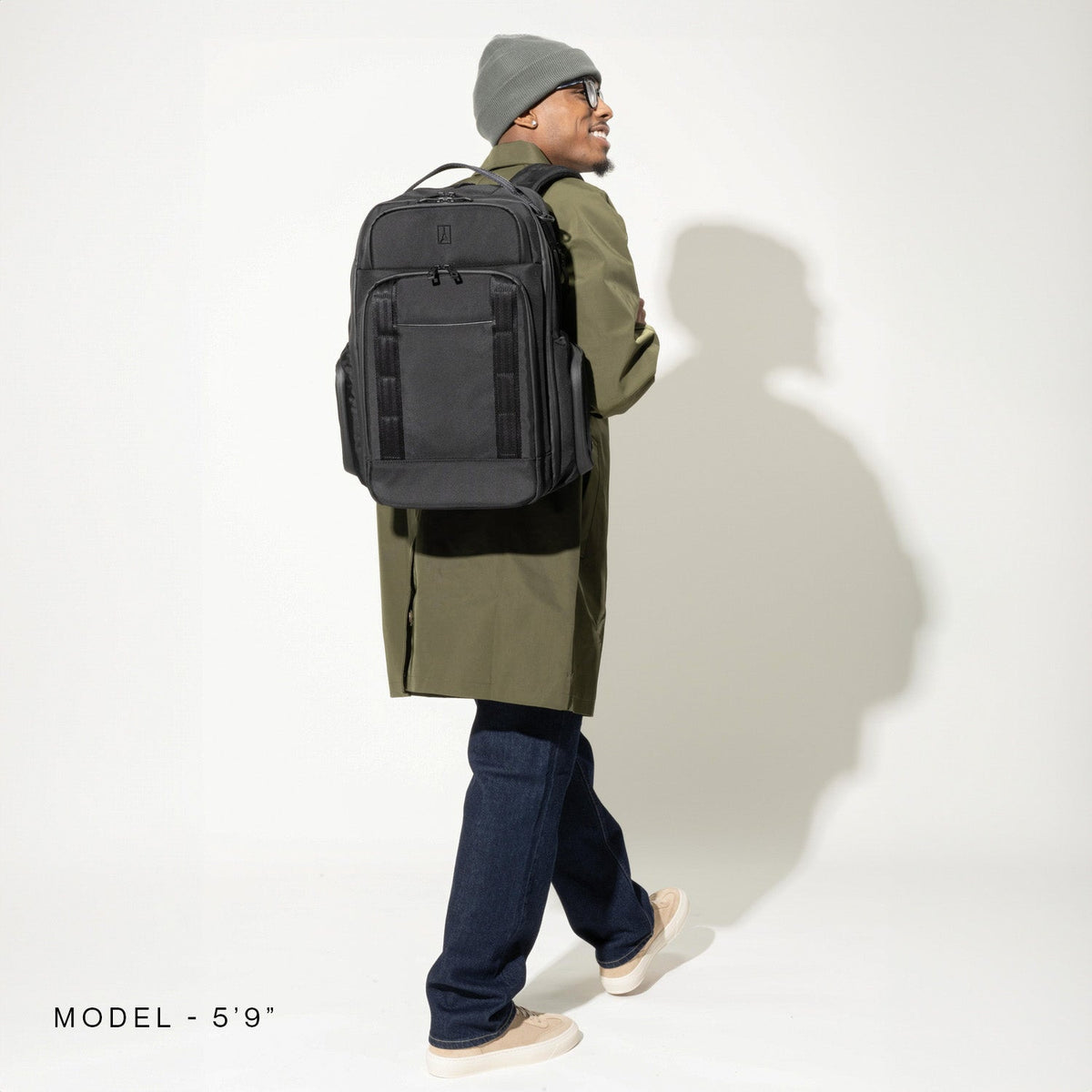 Versapack+ Medium Check-in Spinner / Travelpro® Altitude™ Large Backpack Set